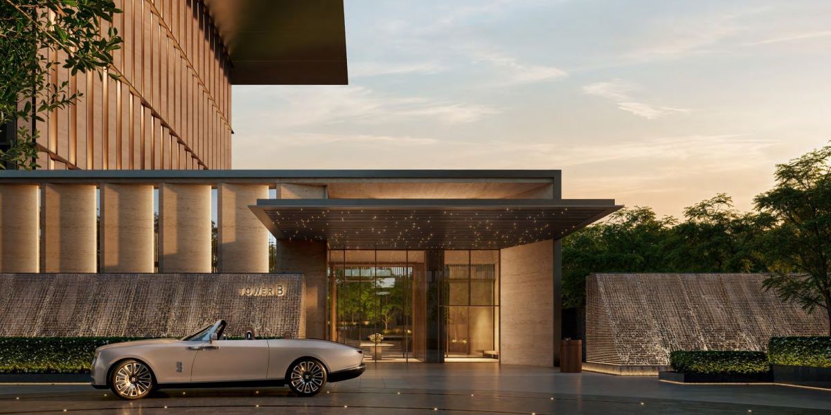 The cantilevered arrival canopy and courtyard at Jumeirah Residences Emirates Towers.